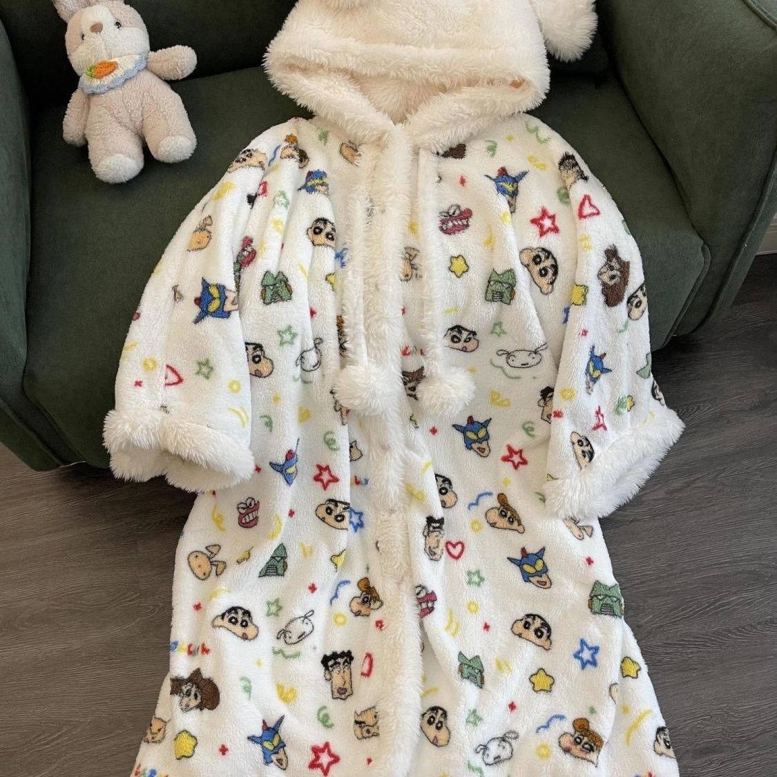 Халат с капюшоном из кораллово – обзор и цена Bathrobe